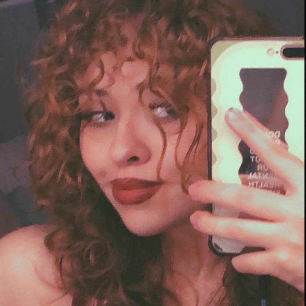 Meet your Posher, Itzel